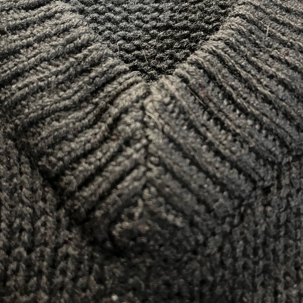 Virgin wool Pandora Black 100% Wool Sweater woman’s size small - Picture 3 of 5